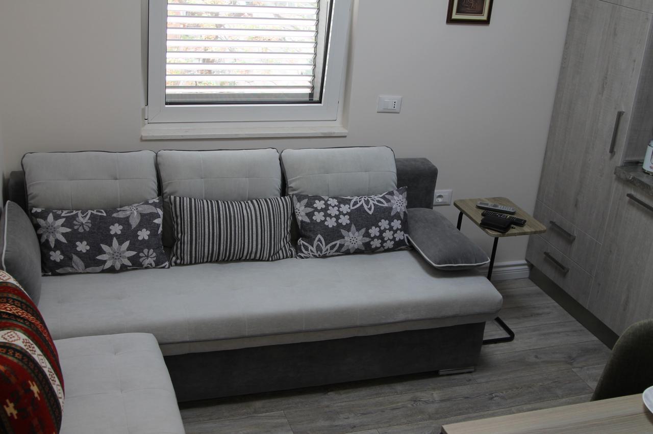 Absolute Blloku Apartment Tirana Kültér fotó
