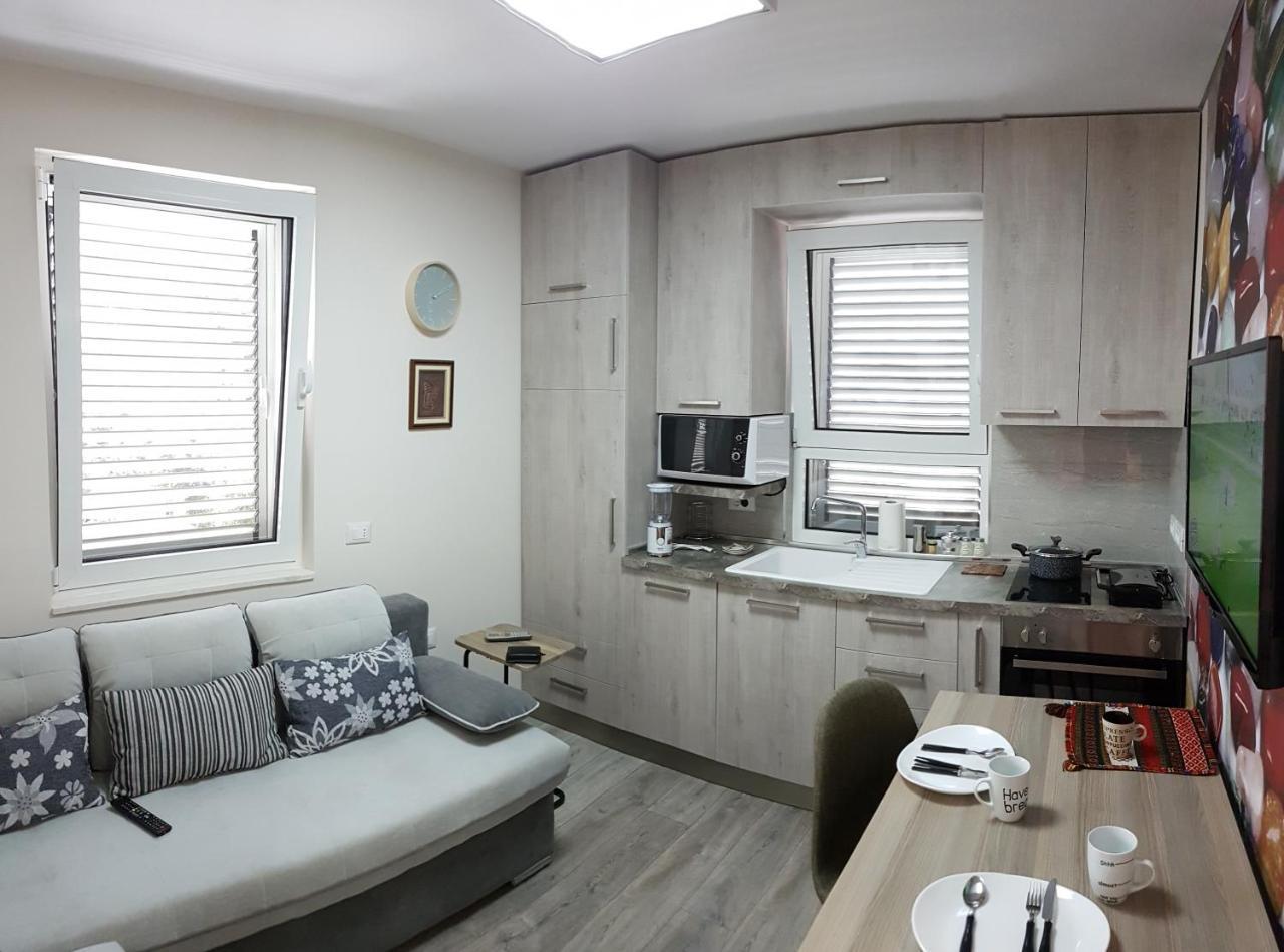 Absolute Blloku Apartment Tirana Kültér fotó